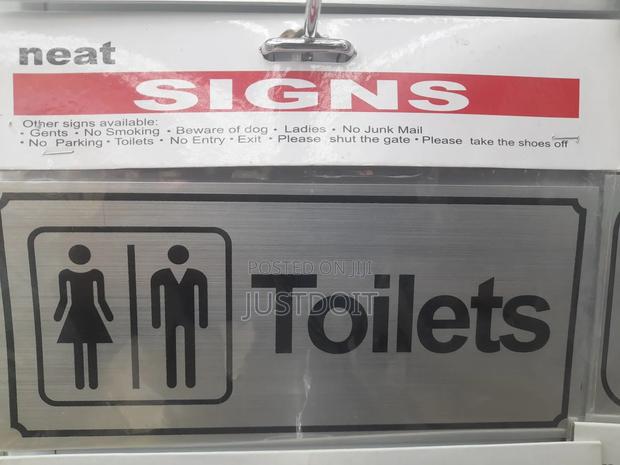 Male and Female Toilet Sign · Photo 1