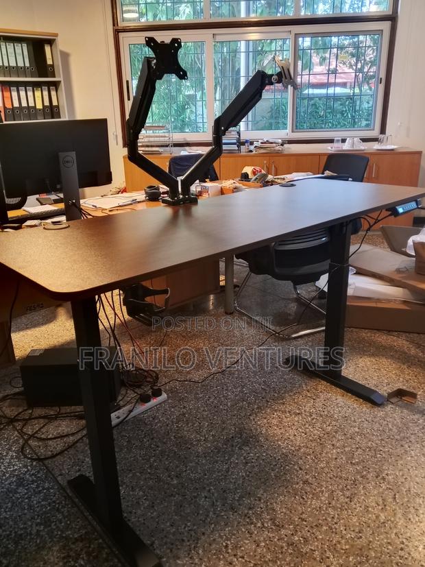 1.6m Ergonomic( Electric Height Adjustable) Desk · Photo 2