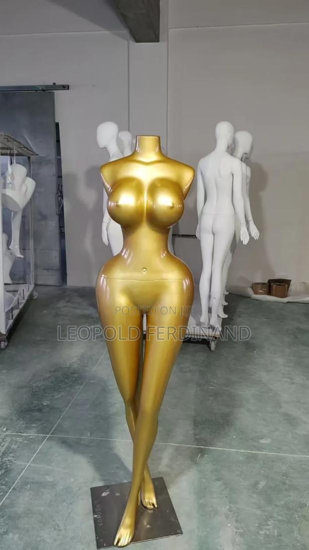 BBL Full Body Armless and Headless · Photo 1