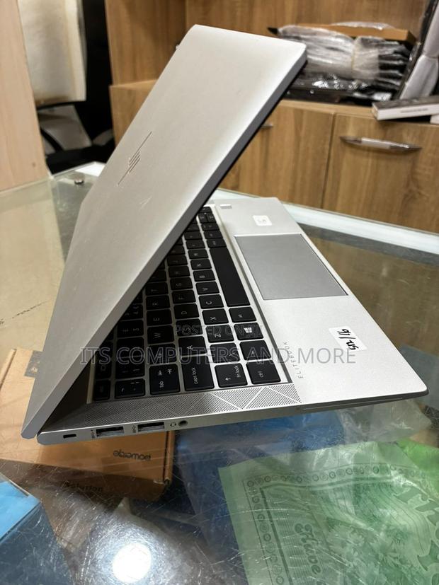 Laptop HP EliteBook 830 G8 8GB Intel Core i5 SSD 256GB · Photo 1