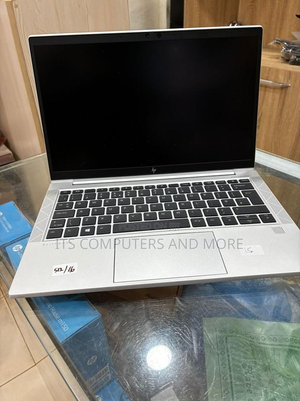 Laptop HP EliteBook 830 G8 8GB Intel Core i5 SSD 256GB · Photo 3