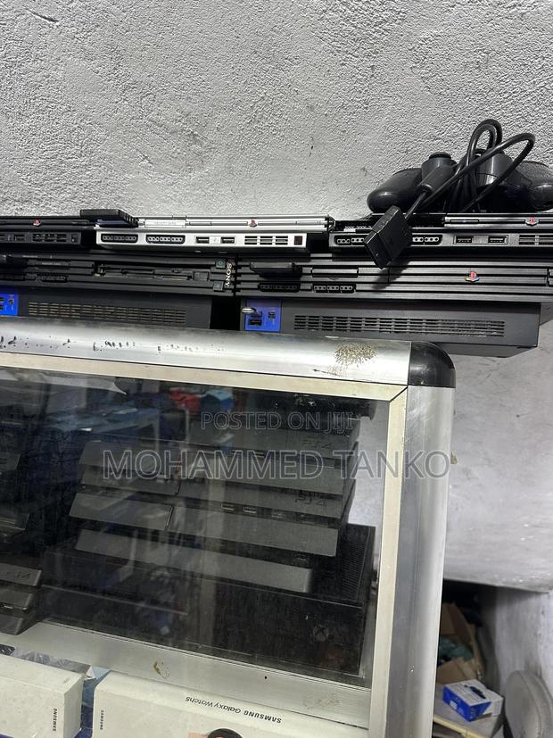 Ps2 Game Loaded With Games · Photo 1
