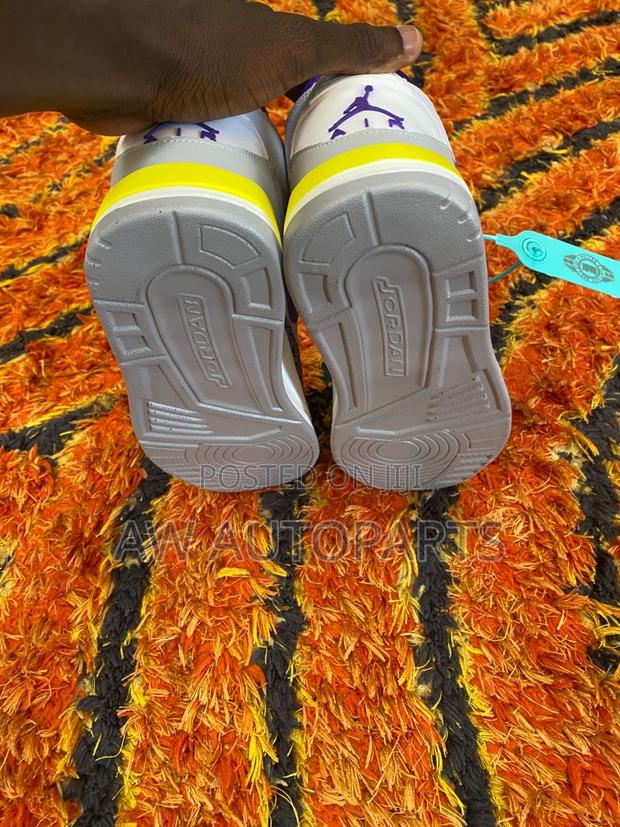 Nike Sneaker · Photo 3