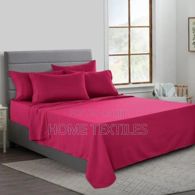 6 Pieces Hot Pink Bedsheet (1 Fitted,1 Flat Sheet and 4 Pillow Cases) · Photo 1