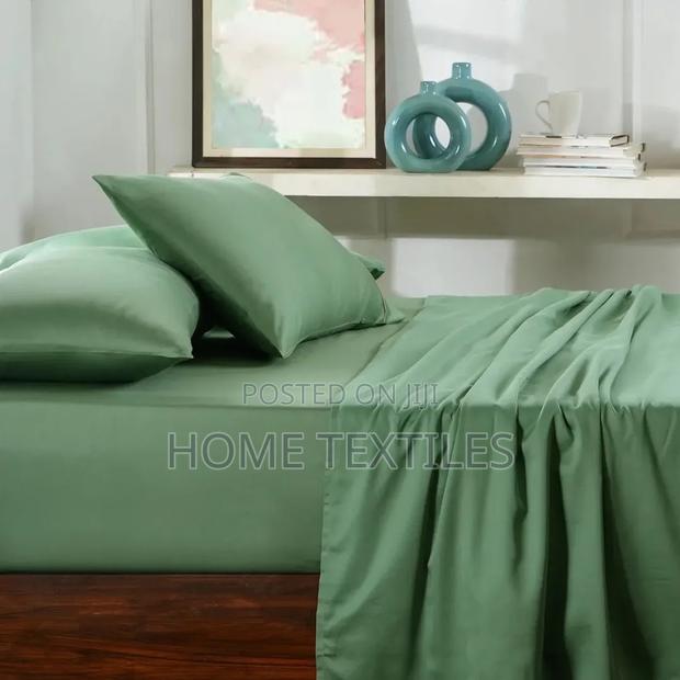 6 Pieces Light Greenbedsheet (1 Fitted,1 Flat Sheet and 4 Pillowcases) · Photo 1