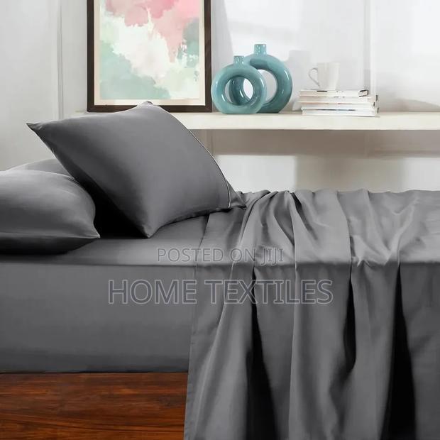 6 Pieces Charcoal Grey Bedsheet (1fitted,1flatsheet and 4 Pillowcases) · Photo 1