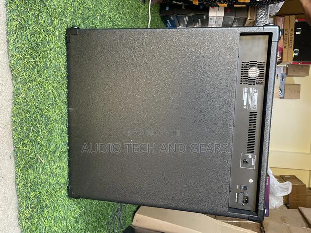 Yamaha Ba500 Bass Guitar Combo · Photo 3