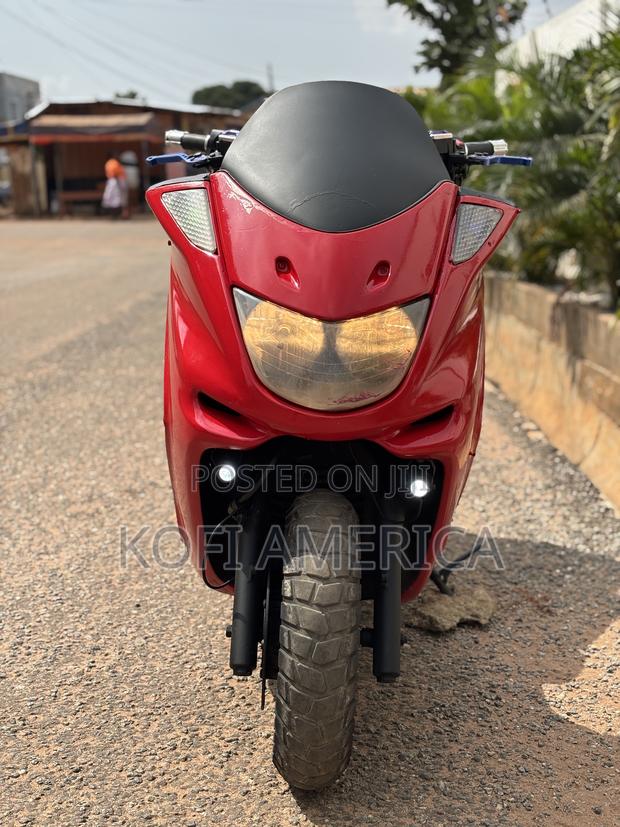 Yamaha Majesty 2016 Red · Photo 4