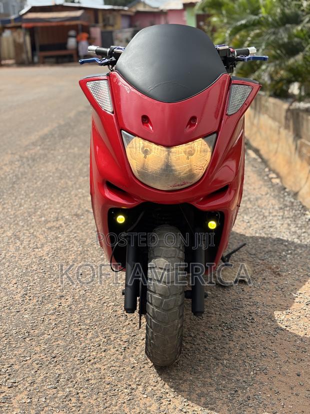 Yamaha Majesty 2016 Red · Photo 6
