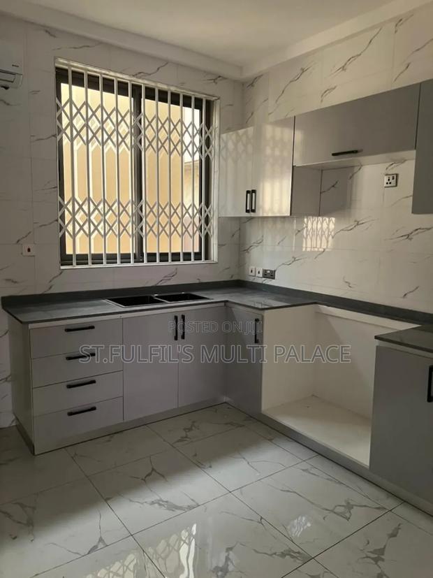 3bdrm House in Oyarifa, Adenta for sale · Photo 5