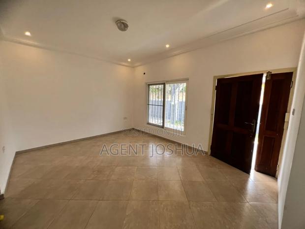 4bdrm House in Manet Court Estate for rent · Photo 5