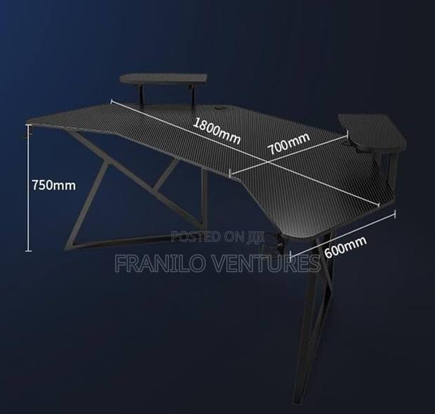 1.8m Extra Wide Gaming/ Studio/ Computer Desk · Photo 3