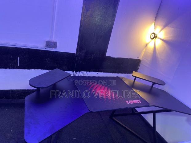 1.8m Extra Wide Gaming/ Studio/ Computer Desk · Photo 2