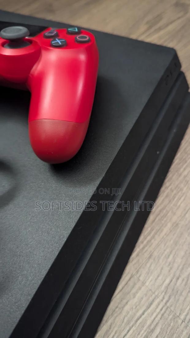 Sony Ps4 Pro Loaded With 17 Hot Tittled Games, Fc26 And Others · Photo 2