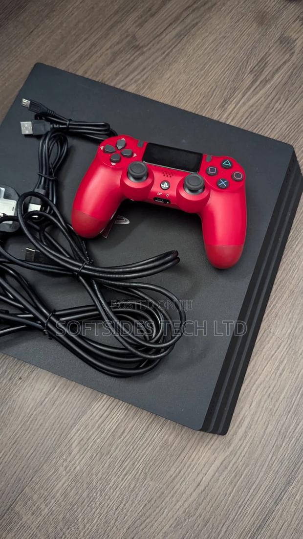 Sony Ps4 Pro Loaded With 17 Hot Tittled Games, Fc26 And Others · Photo 3
