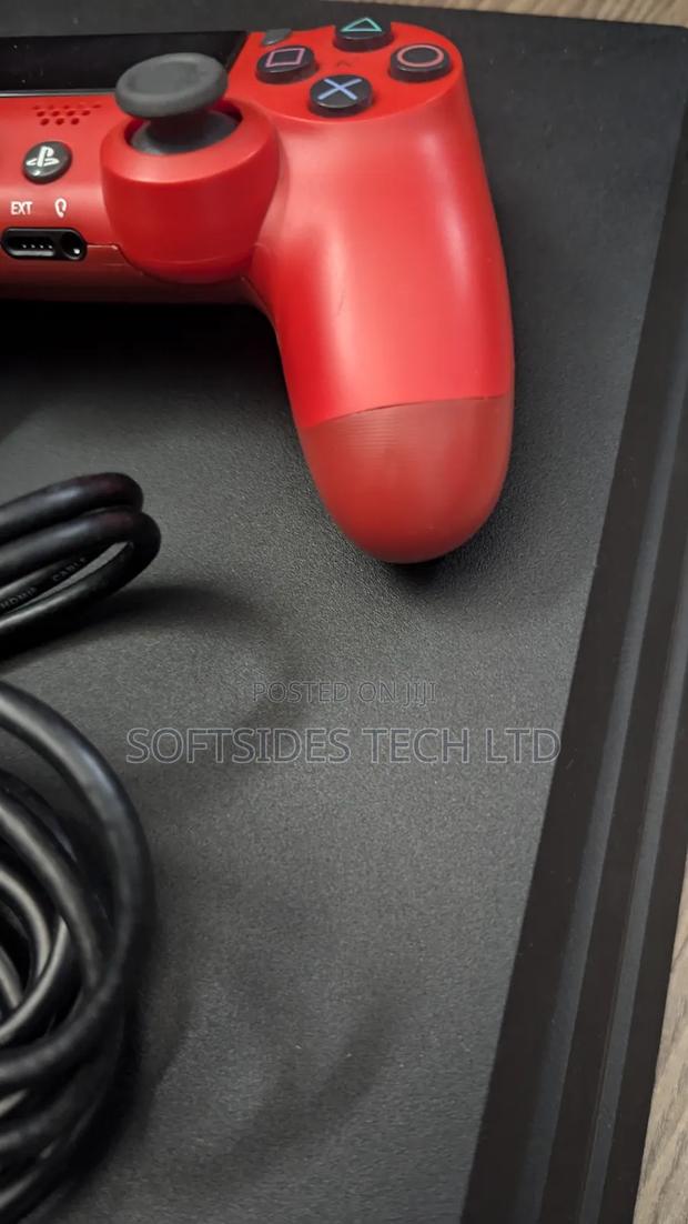 Sony Ps4 Pro Loaded With 17 Hot Tittled Games, Fc26 And Others · Photo 5
