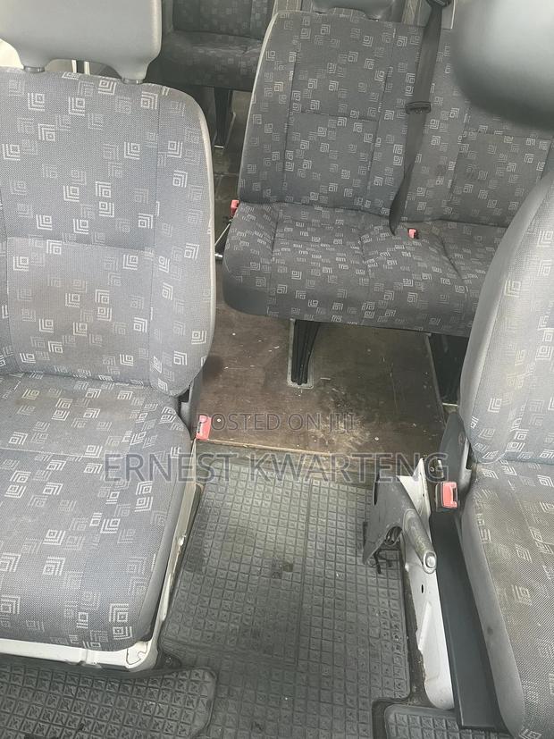Mercedes-Benz Sprinter 2001 Grey · Photo 5