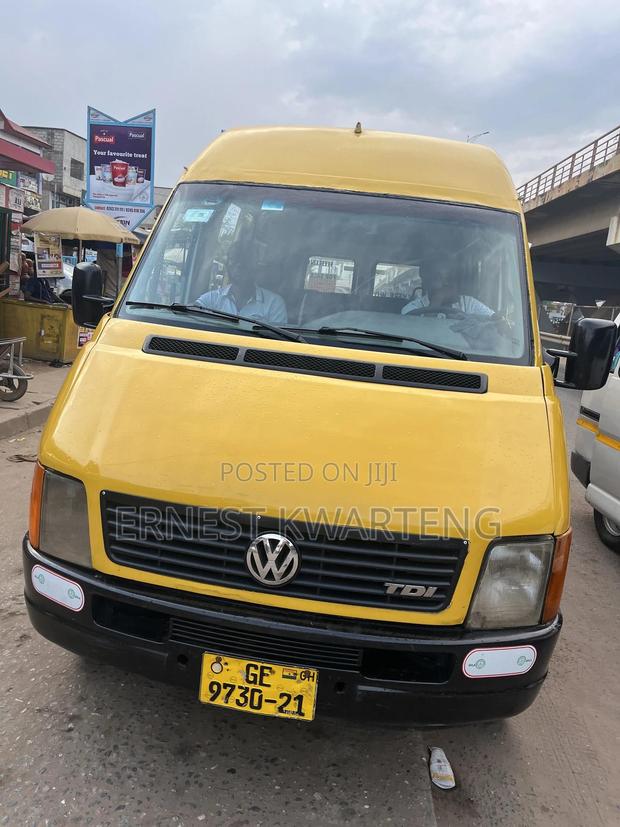 Volkswagen LT 2004 Yellow · Photo 1