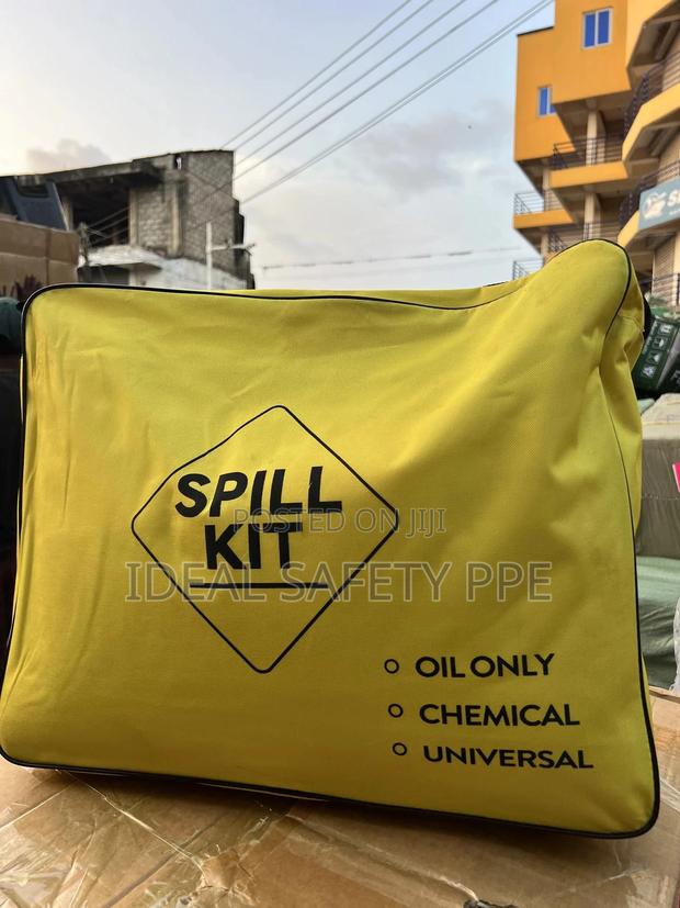 Spill Kit (Oil/Chemical/Universal) · Photo 5