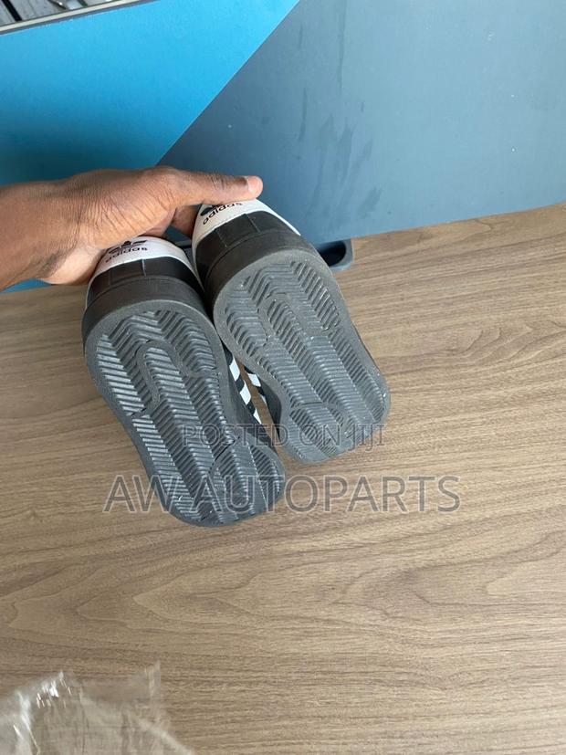 Adidas Superstar · Photo 3