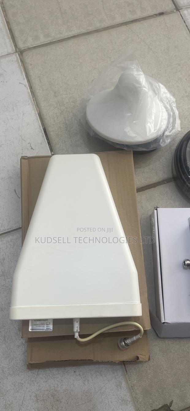 5g /4g Booster for Call and Network · Photo 2