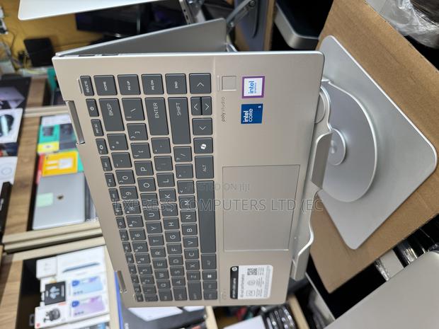 Laptop HP Envy 14 8GB Intel Core 5 SSD 512GB · Photo 3