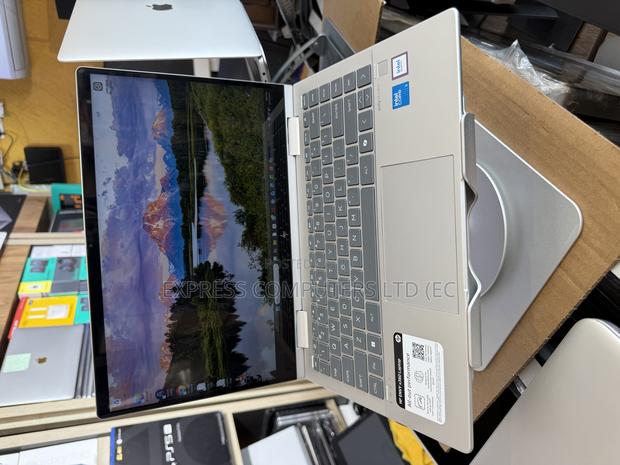 Laptop HP Envy 14 8GB Intel Core 5 SSD 512GB · Photo 2
