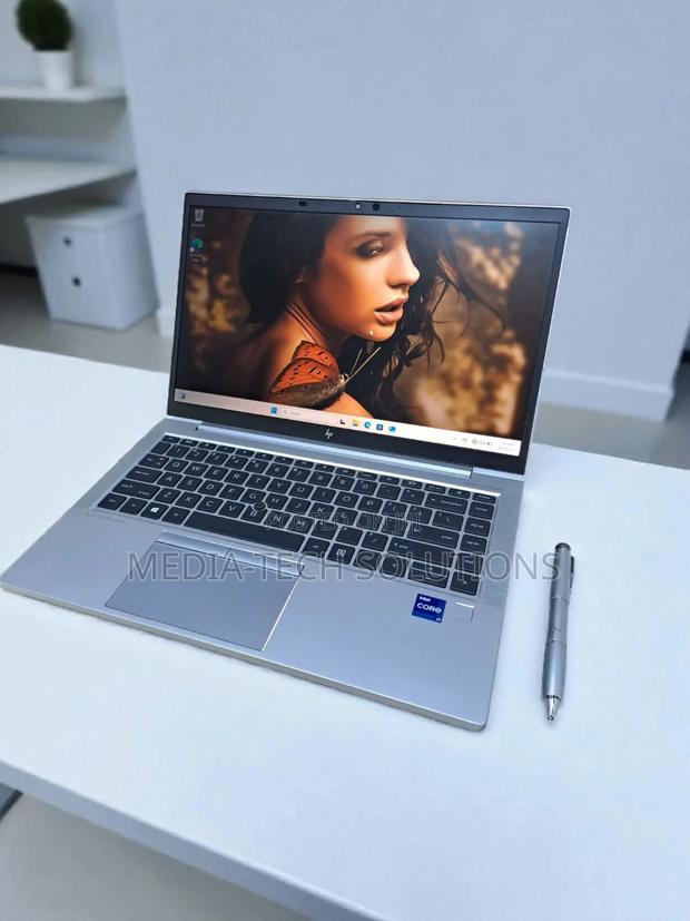 Laptop HP EliteBook 840 G8 16GB Intel Core I7 SSD 512GB · Photo 2