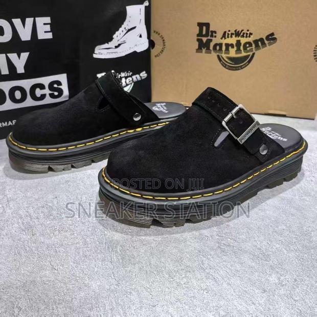 Authentic Dr Martens Half Shoes · Photo 1
