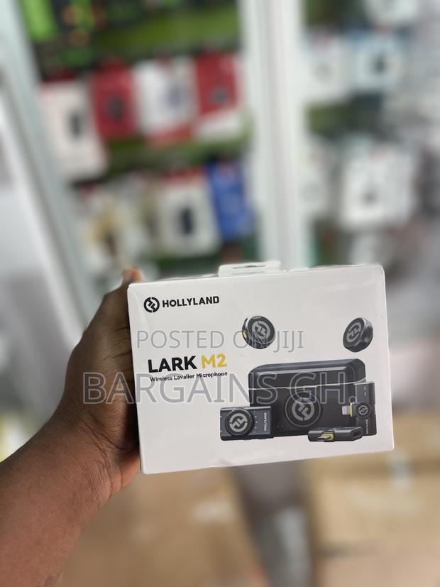 Hollyland Lark M2 Wireless Lavalier Microphone · Photo 1