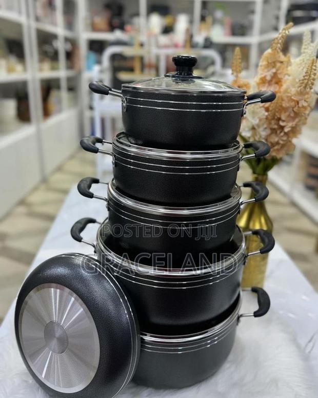 This Is Original Royal Kitchen Non-Stick Cooking Pan 7 Set · Photo 2