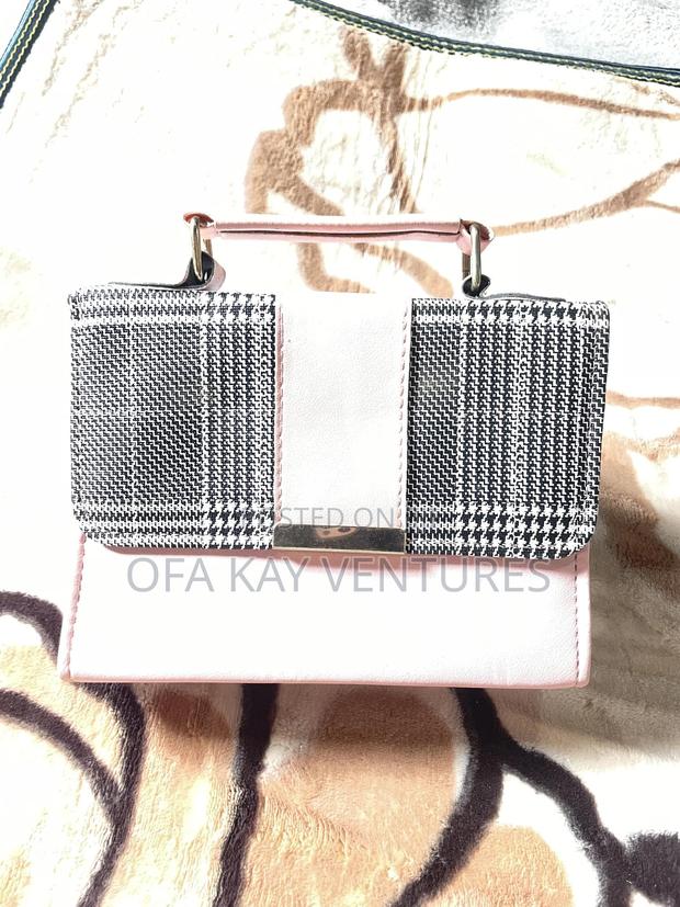 Women's Outting Bag · Photo 1
