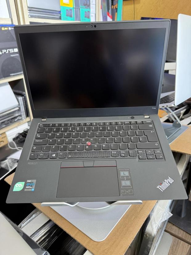 Laptop Lenovo Thinkpad T14s Gen 2 16GB Intel Core I5 SSD 256GB · Photo 5