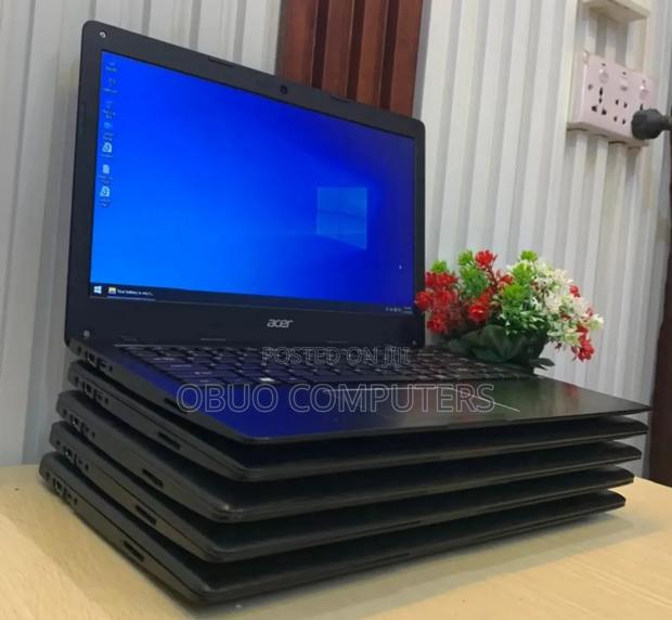 Laptop Acer 4GB Intel SSD 128GB · Photo 3