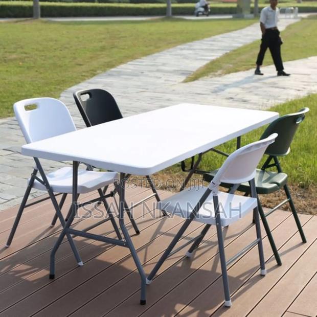 Plastic Folding Table and Chairs · Photo 2