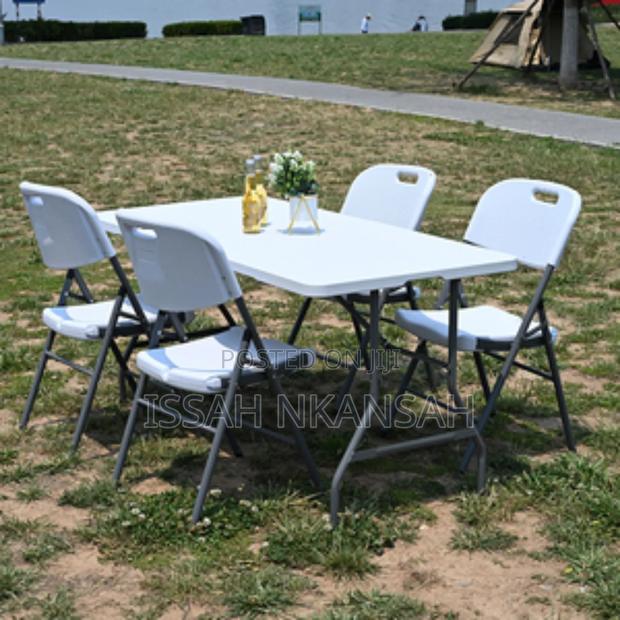 Plastic Folding Table and Chairs · Photo 3