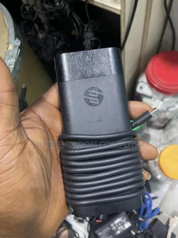 Hp Type C Adapter\ Charger 50v 3,0a 110w Uk Standard · Photo 7