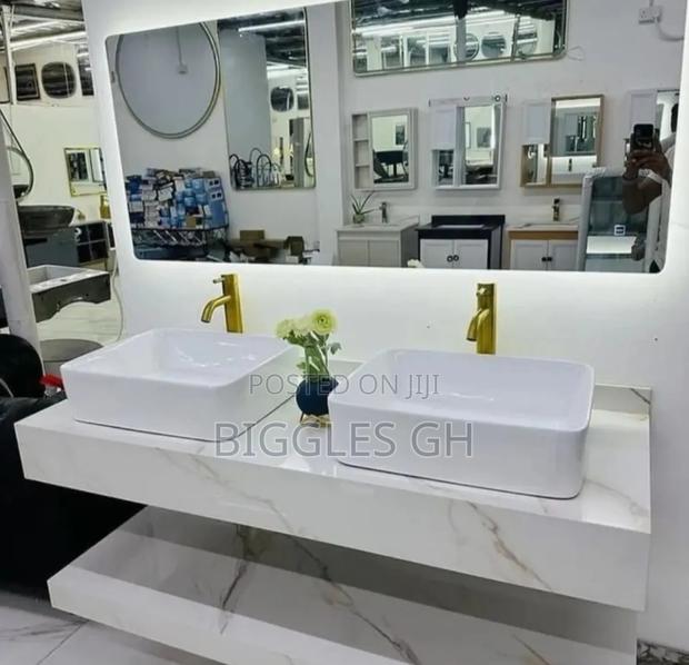 Double Marble Cabinet Basin With Led Mirror · Photo 1