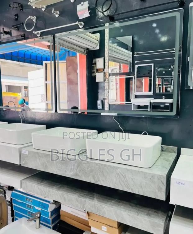 Double Marble Cabinet Basin With Led Mirror · Photo 2