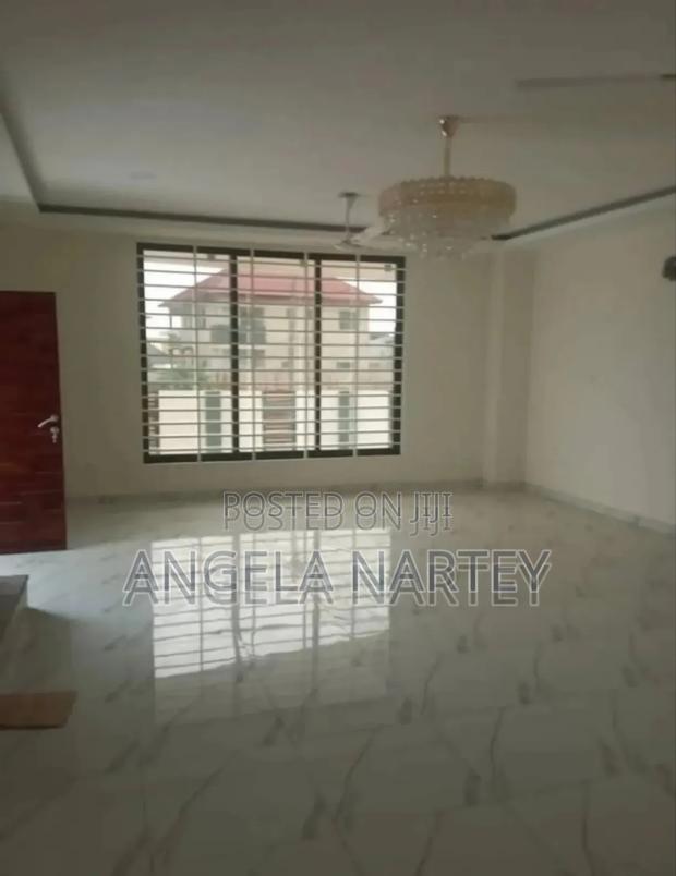 4bdrm House in Sakumono Estates for sale · Photo 2