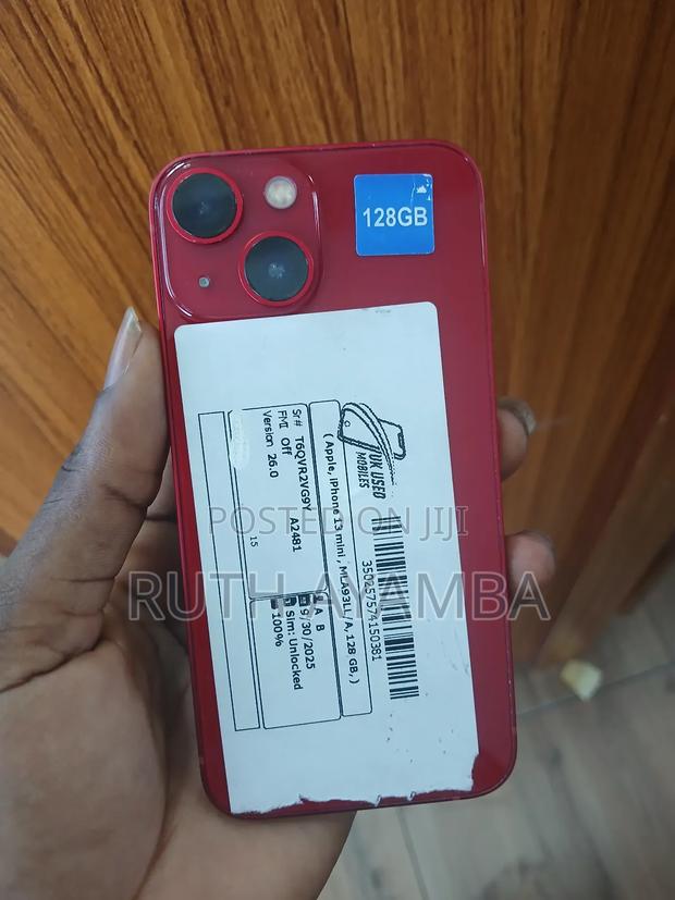 Apple iPhone 13 Mini 128 GB Red · Photo 2