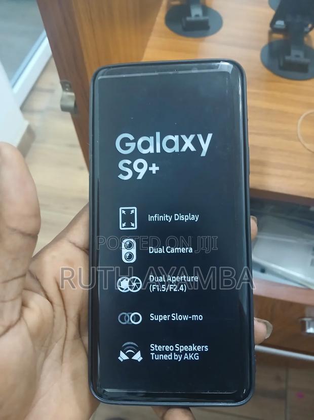 New Samsung Galaxy S9 Plus 64 GB Black · Photo 2