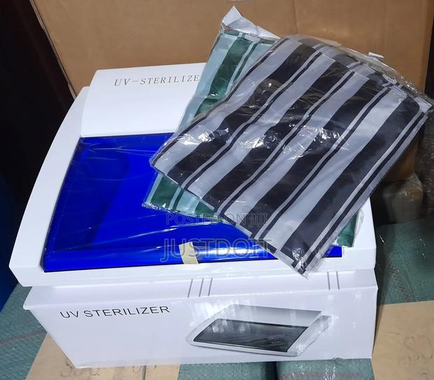 Uv Sterilizer With Two Capes · Photo 1