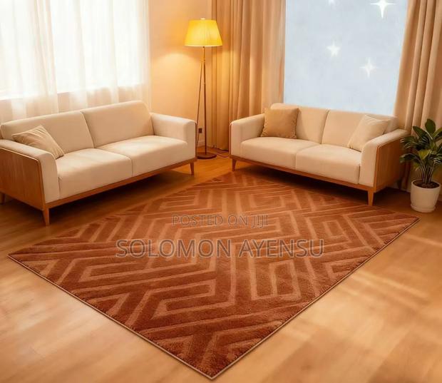 Original Shu Velveteen Carpet Available In Different Colours. · Photo 2