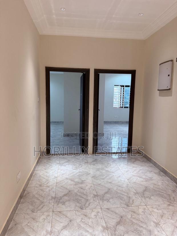 4bdrm Duplex in Kwabenya for sale · Photo 2