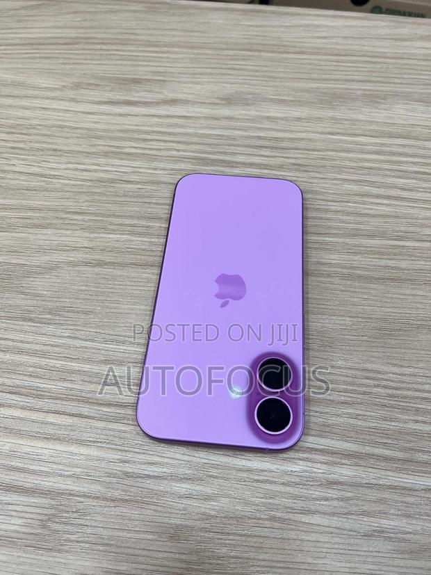 Apple iPhone 16 128 GB Pink · Photo 7