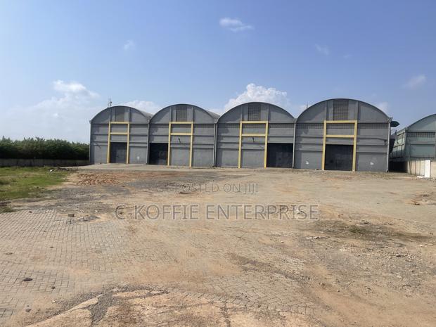 5000 SQM Warehouse Plus Offices at Tema for Rent · Photo 4