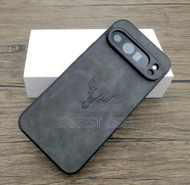 Retro Faux Leather Case for Pixel 7,7a,7pro,8,Ia,8pro,9,9a,9xl,10proxl · Photo 2