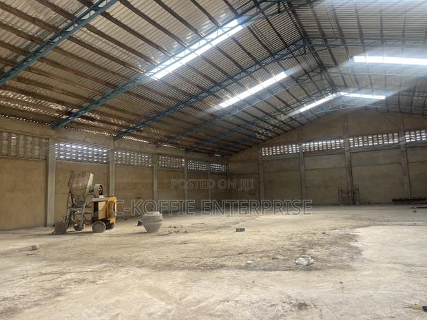 800 SQM Warehouse at Amasaman for Rent · Photo 7