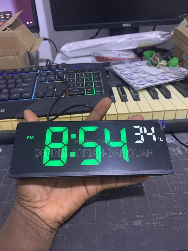 Digital Clocks · Photo 4